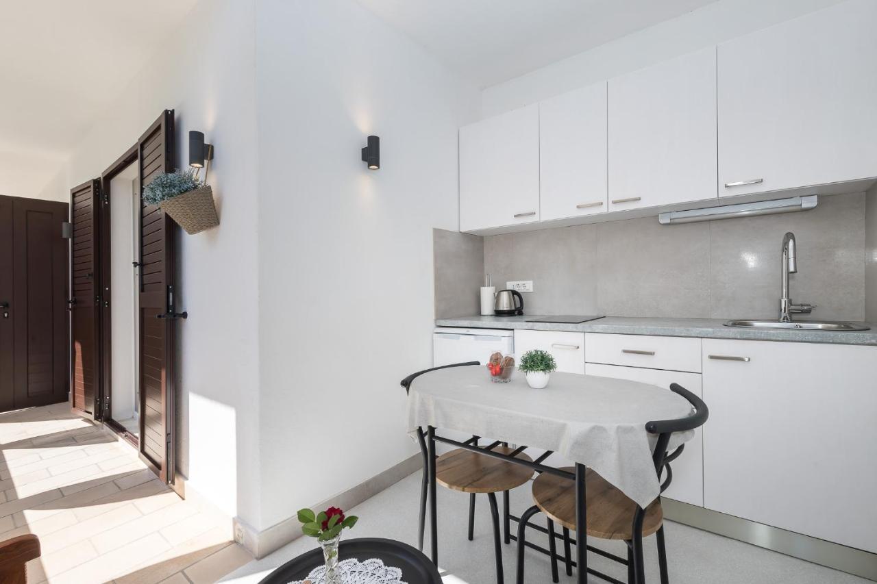 Apartment M&J スペタル エクステリア 写真